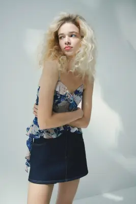 Jupe-short en denim avec taille haute - Bleu denim foncé — photo 1