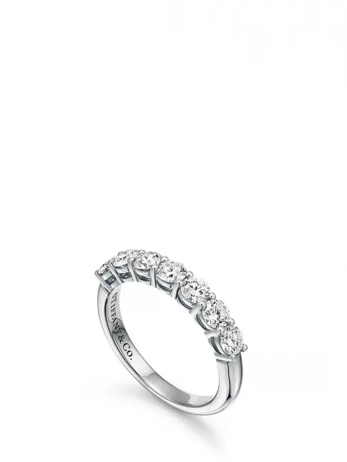 Bague alliance FOREVER Pt950 en platine 950 millièmes et demi-tour de diamants 3,5 mm Prix boutique 12 300 €