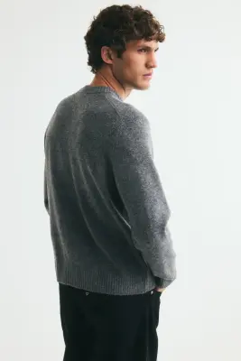 Pull Regular Fit à la finition brossée - Gris foncé chiné — photo 3