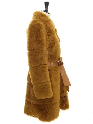 Manteau shearling en peau retournée ceinture cuir camel Prix boutique 4000€ Taille 38 — photo 4