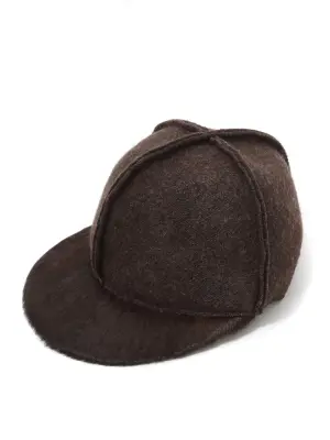 Casquette en laine marron chiné et fourrure Prix boutique 1350€ Taille 55 — photo 3