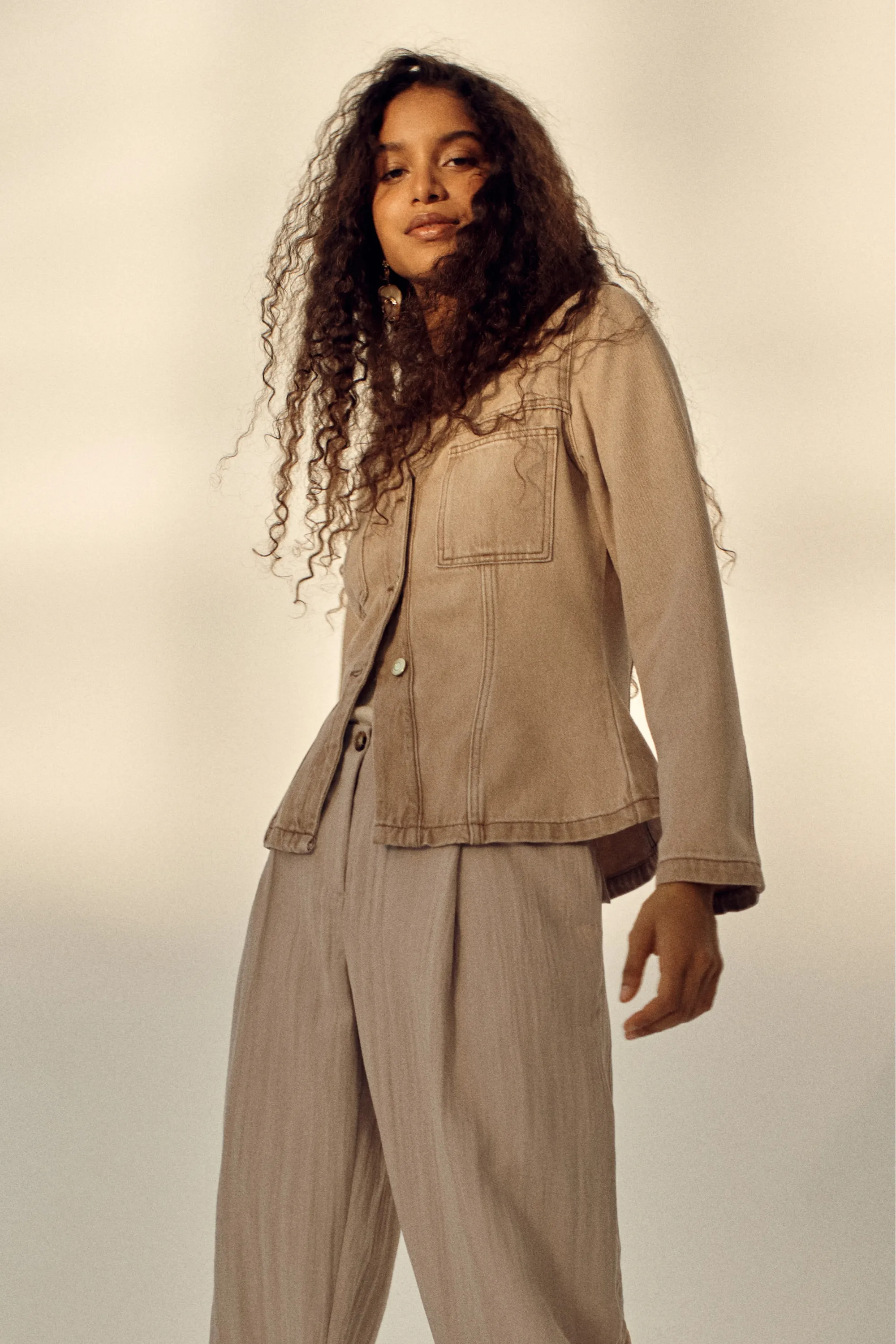 Veste ajustée en denim - Beige