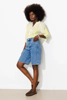 Blouse à broderies fluo Femme — photo 3