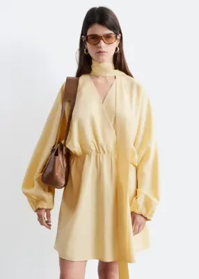 Robe portefeuille courte avec foulard - Jaune — photo 3