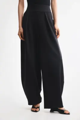 Pantalon à pinces avec jambes barrel - Noir — photo 4