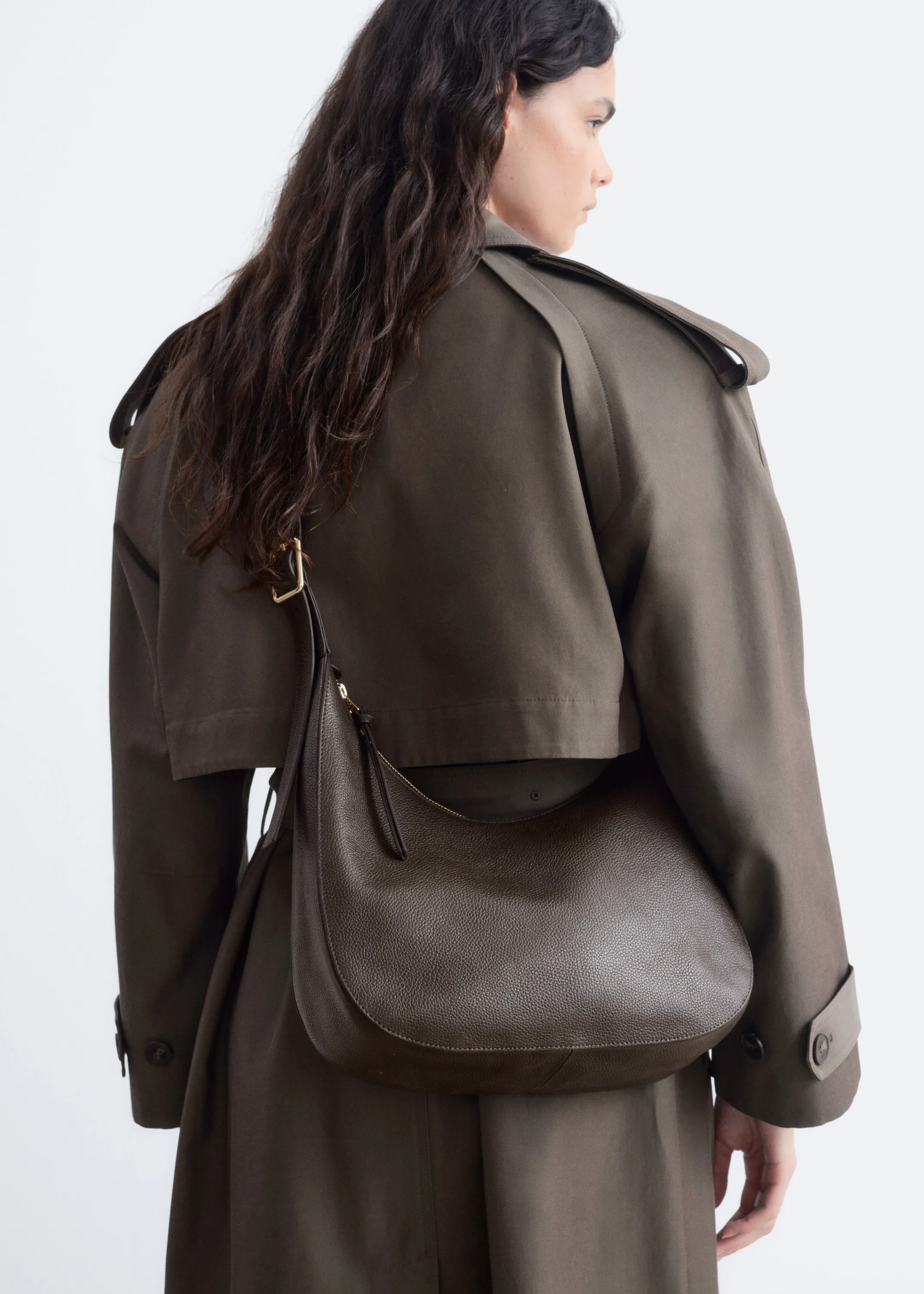 Sac à bandoulière en forme de croissant - Marron foncé