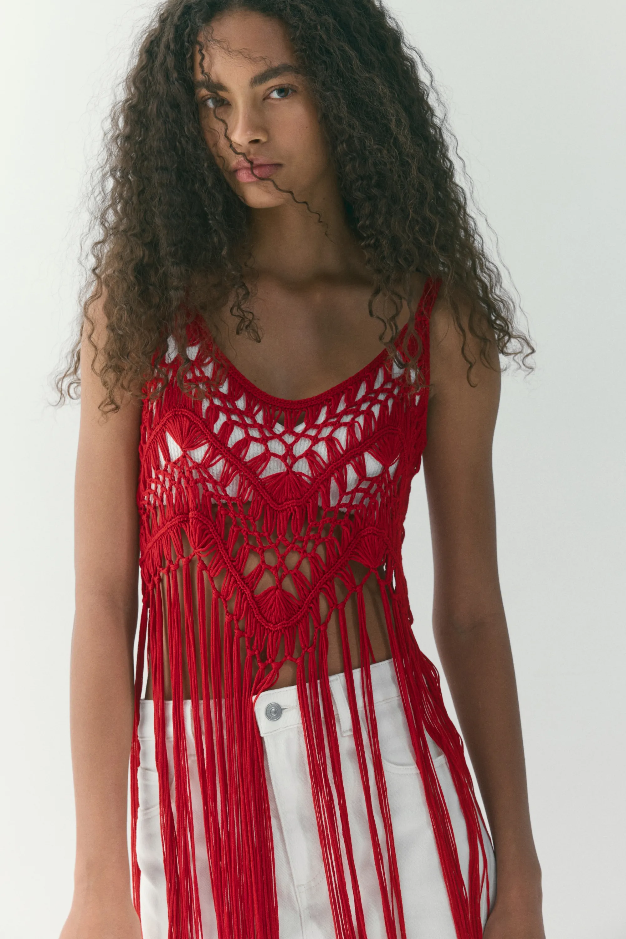 Top frangé en maille ajourée - Rouge