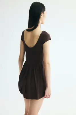 Robe bi-matière avec panneau drapé - Marron foncé — photo 3