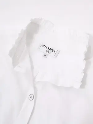 Chemise en coton blanc col à volant noeud aux poignets FW 2023 Prix boutique 1600€ Taille 34 — photo 3