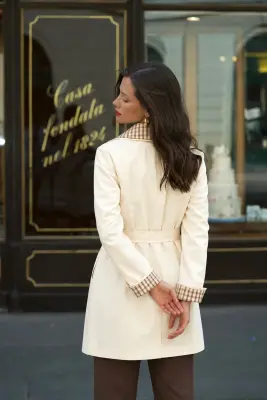 Charlie Short Trenchcoat - Cream — photo 3