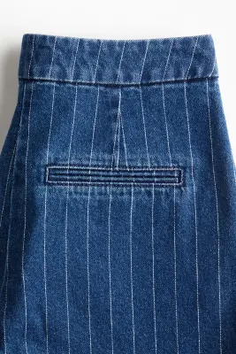 Jupe-short plissée en denim - Bleu denim/rayures tennis — photo 1
