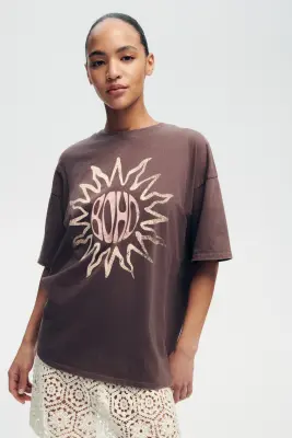 T-shirt oversize imprimé - Marron foncé/soleil — photo 2