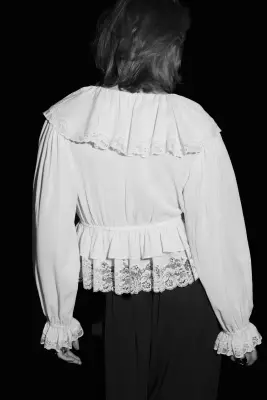 Blouse à nouer avec dentelle - Crème — photo 3
