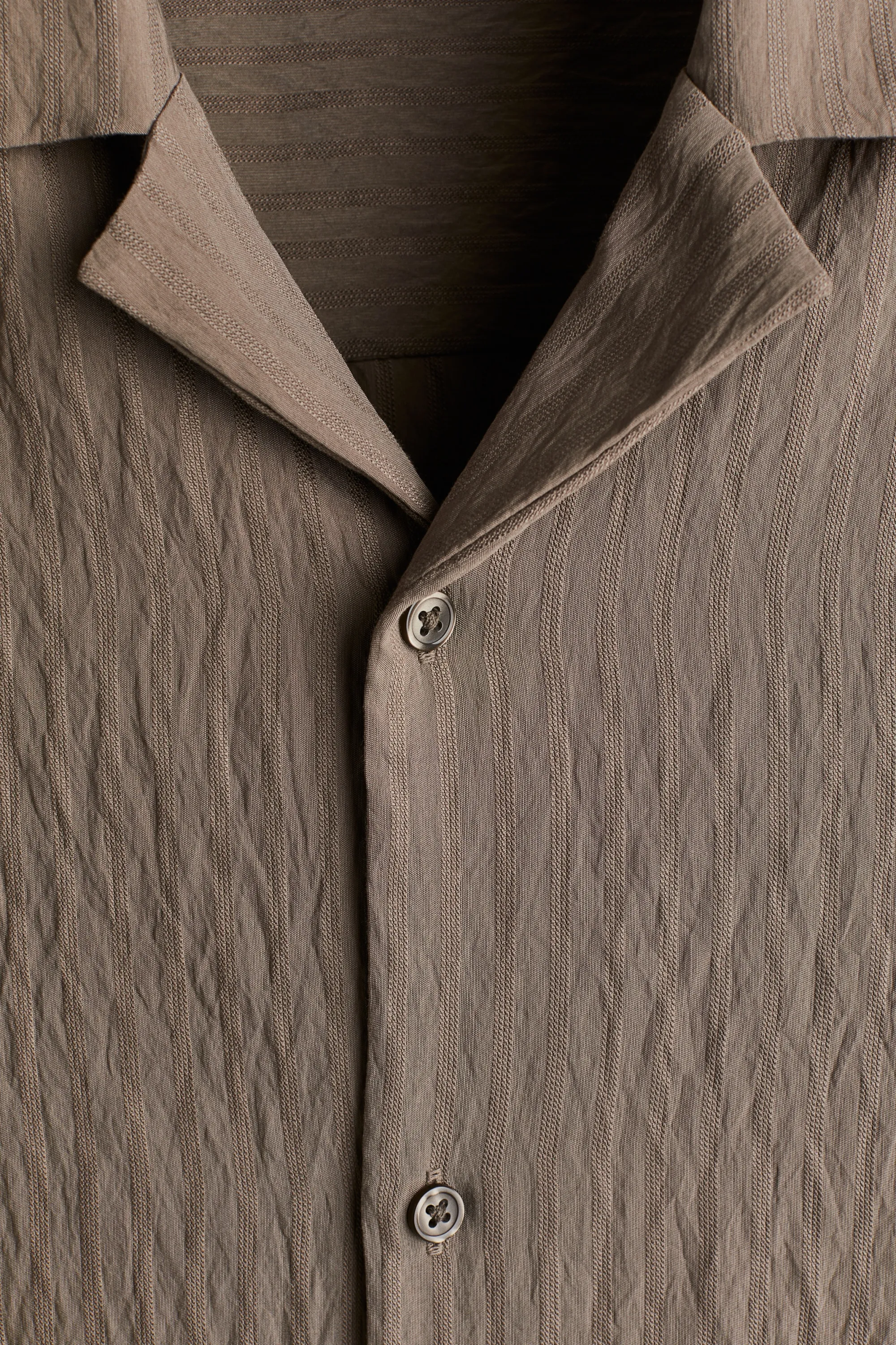 Chemise froissée Loose Fit avec col cubain - Marron ancien