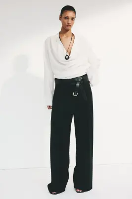 Blouse à encolure bénitier - Blanc — photo 1