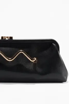 Pochette avec détail en métal - Noir — photo 3