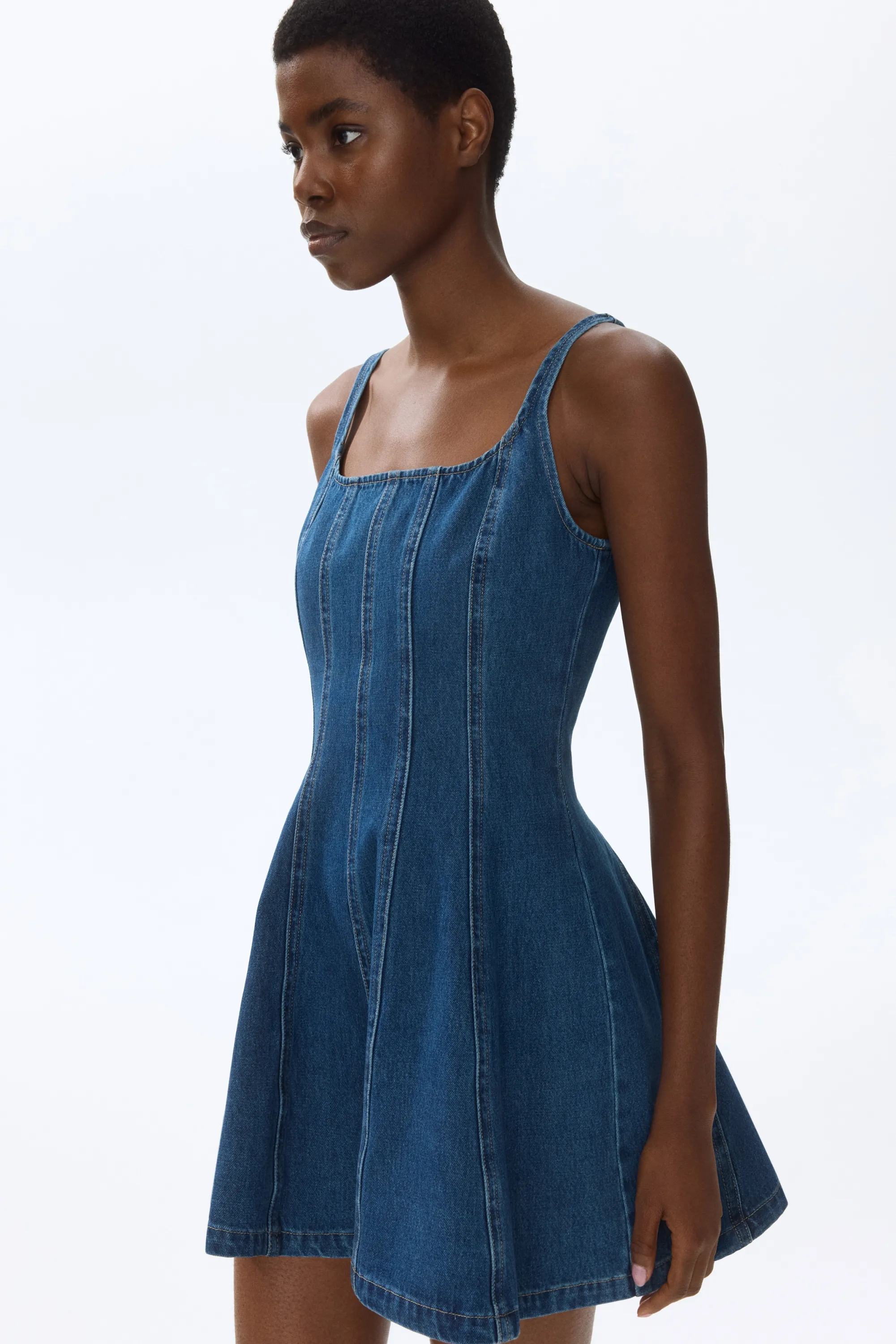Robe en denim avec jupe évasée - Bleu denim