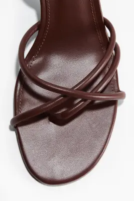 Sandales à talon en cuir - Marron foncé — photo 2