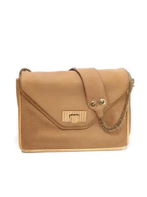 Sac SALLY en cuir grainé beige camel chaîne et cadre laiton doré Prix boutique 1710€ — photo 4