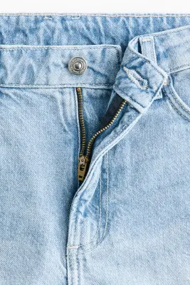Short en denim avec bords à cru - Bleu denim clair — photo 5