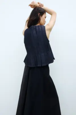 Gilet sans manches en denim avec détails à nouer - Bleu denim foncé — photo 3