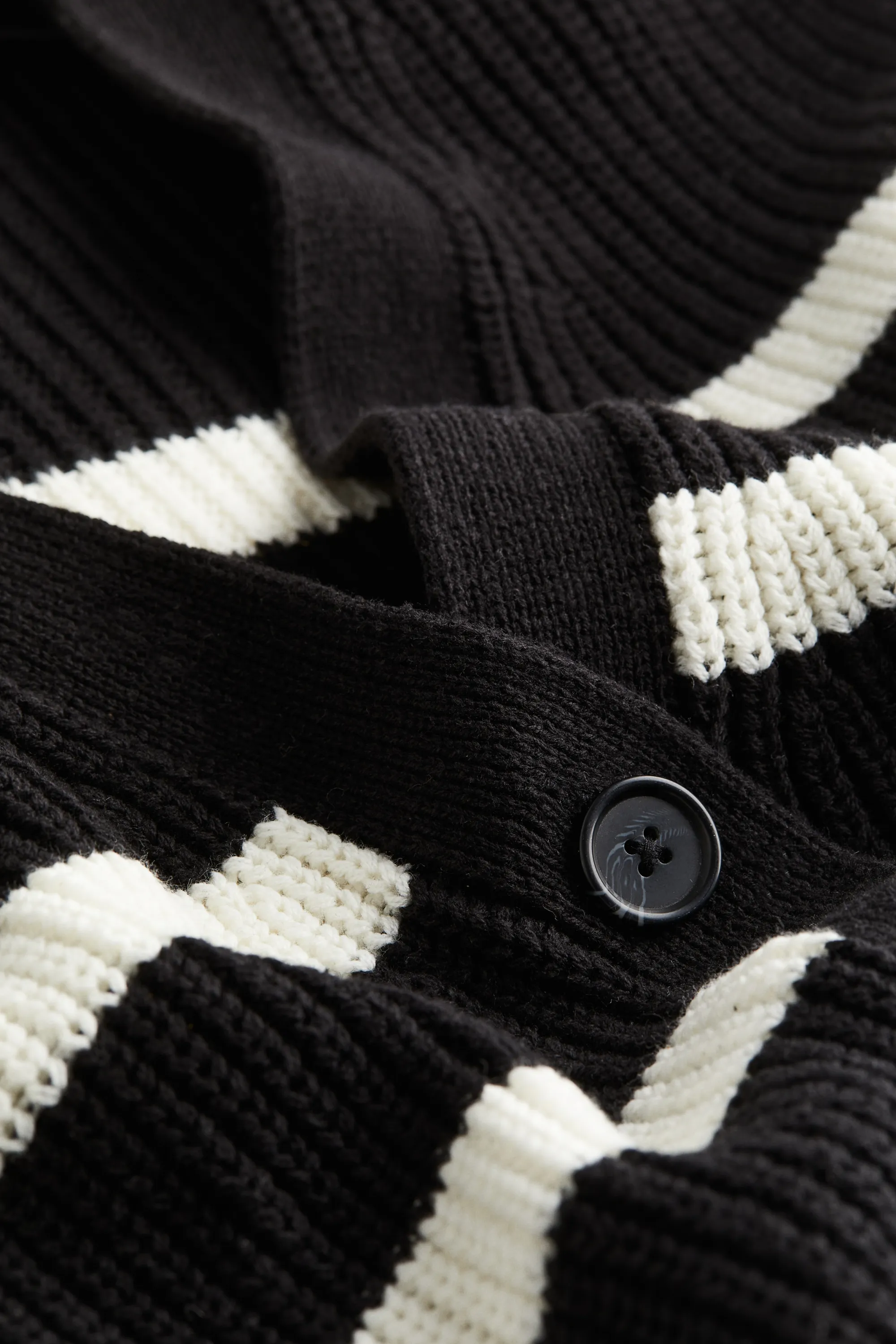 Gilet en maille côtelée - Noir/rayures blanches