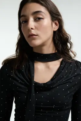 Top avec détail façon écharpe - Noir/pois — photo 3