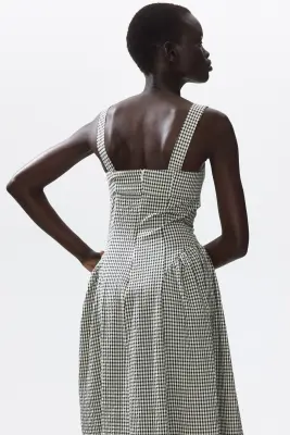 Robe midi avec jupe évasée - Noir/carreaux — photo 3