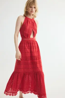 Robe découpé avec broderie anglaise - Rouge — photo 2