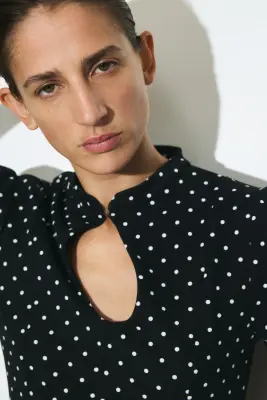 Robe en jersey romanite avec fente goutte d'eau - Noir/pois — photo 2