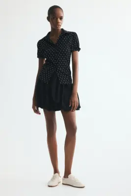Top à boutons avec manches bouffantes - Noir/pois — photo 1