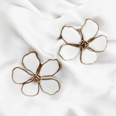 Boucles d'oreilles CARLA - Blanche — photo 1