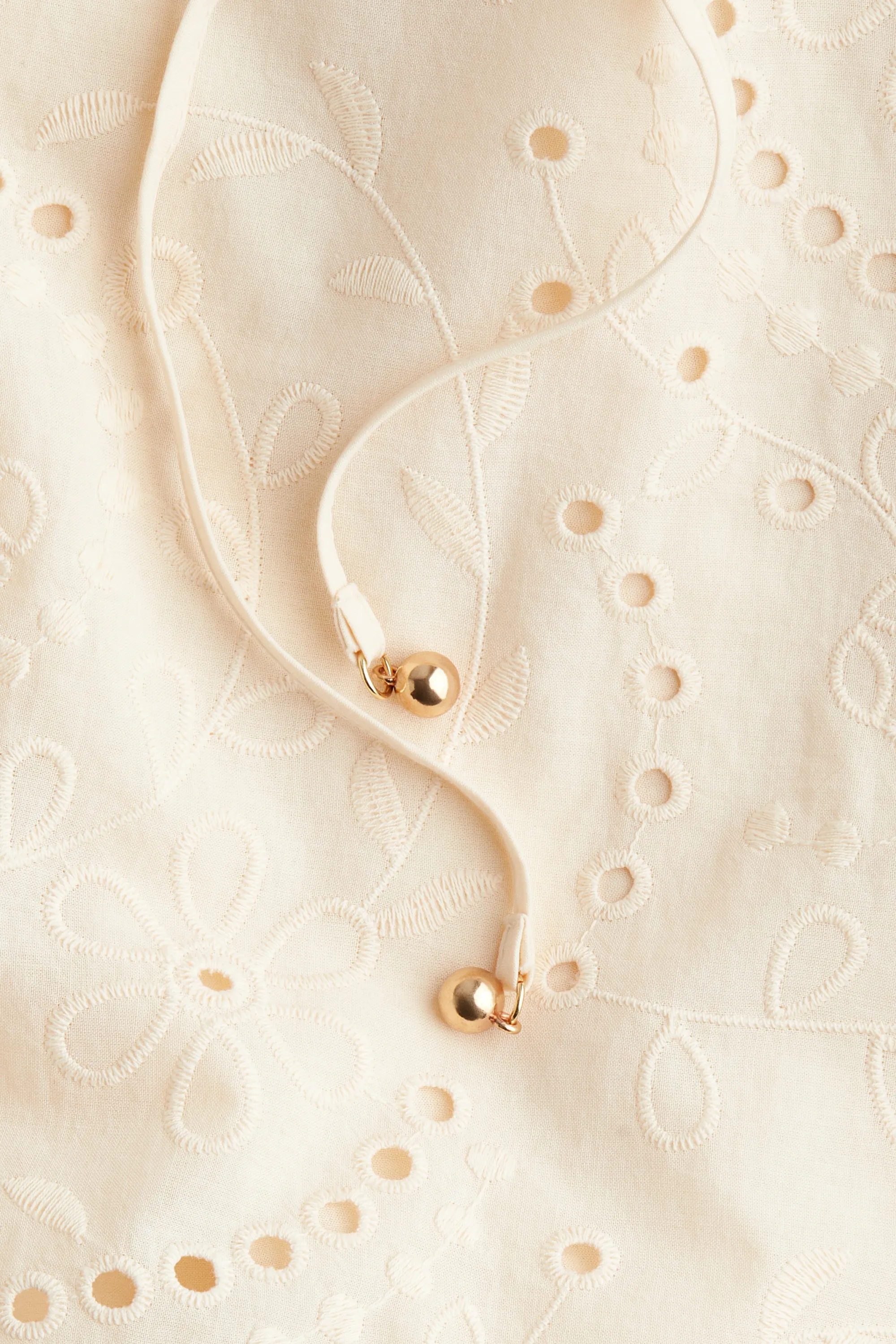 Robe en broderie anglaise avec ceinture à nouer - Crème
