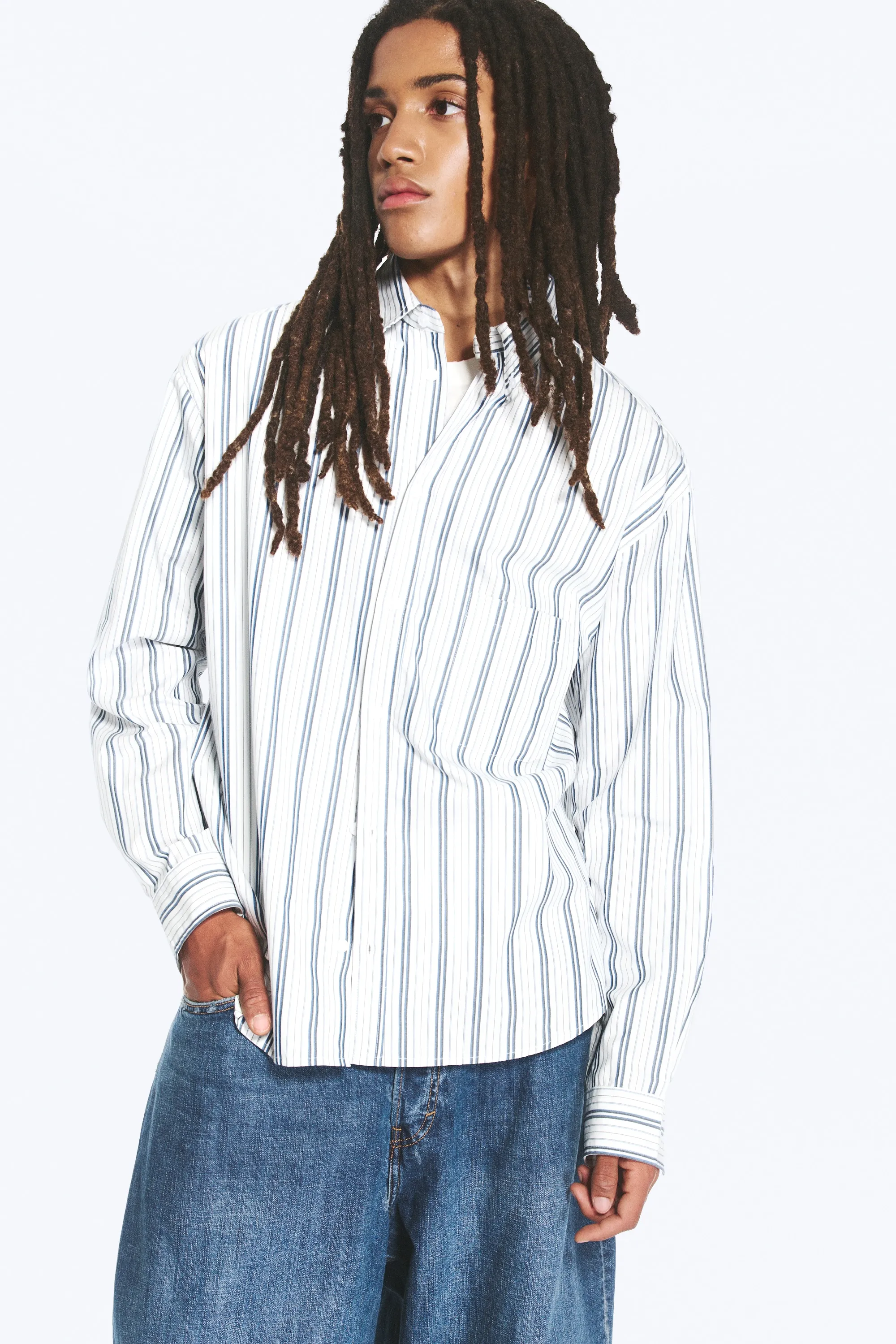 Chemise ample en popeline boutonnée - Blanc - Rayures bleues