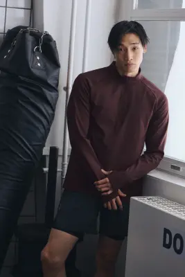 T-shirt de sport midlayer à col zippé ThermoMove™ - Marron foncé — photo 2
