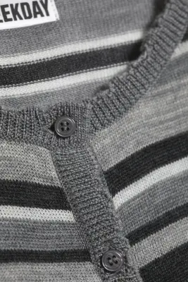 Gilet ajusté en laine fine maille - Rayé gris chiné — photo 4