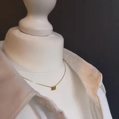 Finesse, the classic metal plate necklace. — photo 4