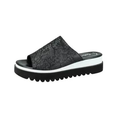 Mules Gabor 44.613.04 Noires - Cuir Texturé Talon Compensé 5 cm Grande Pointure Femme — photo 1