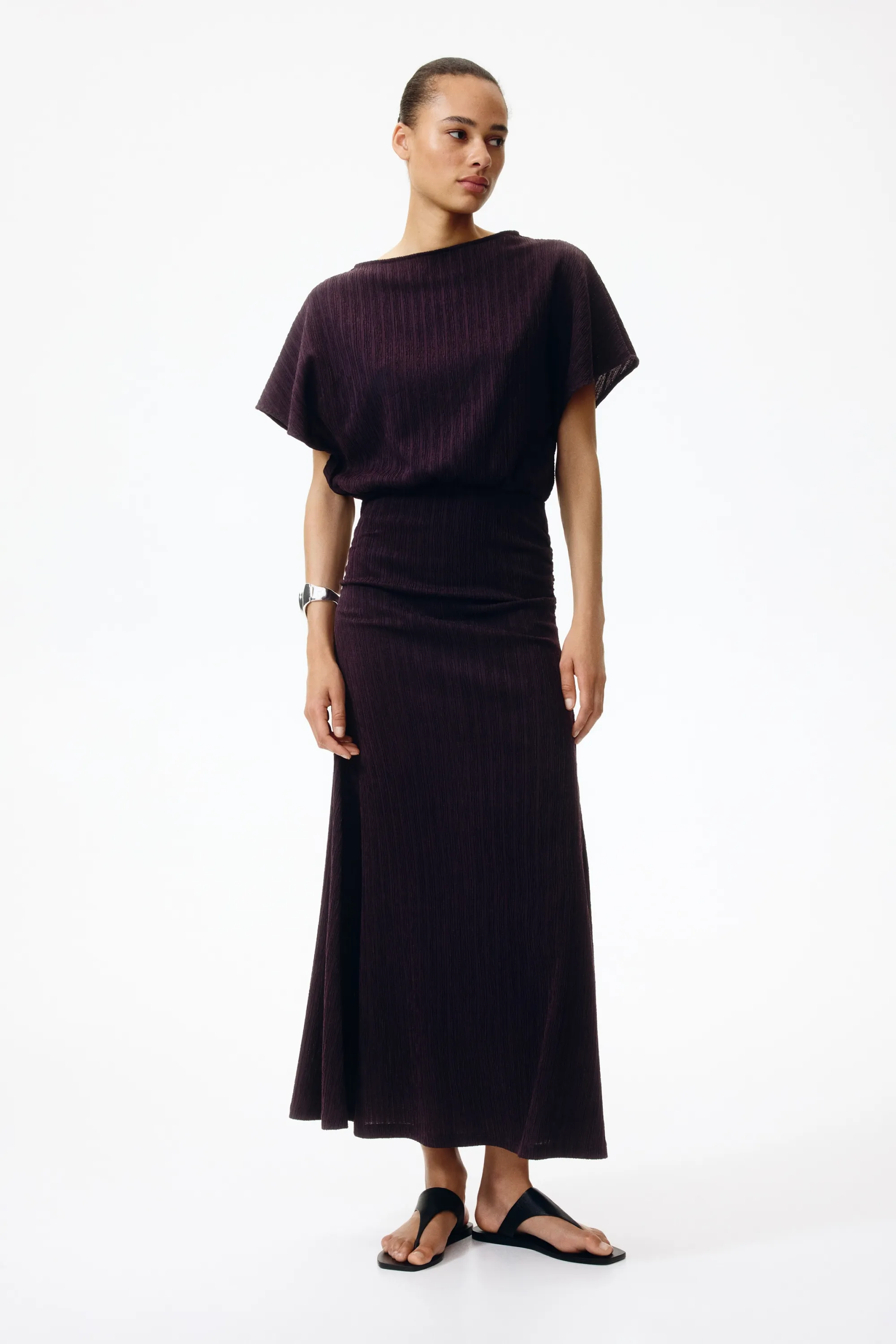 Robe froissée à manches papillon - Marron foncé