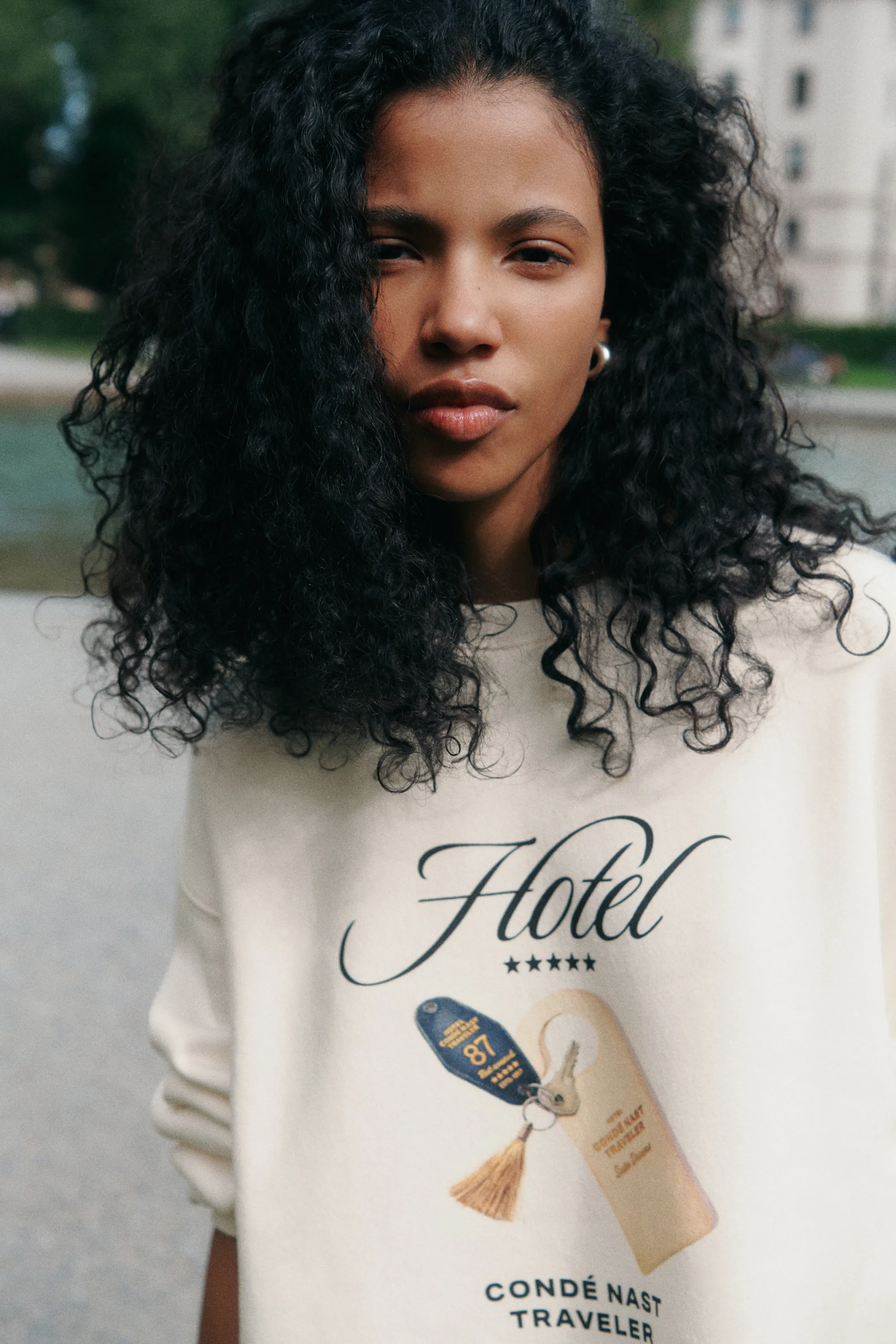 Sweat oversize imprimé - Crème/Condé Nast Traveller