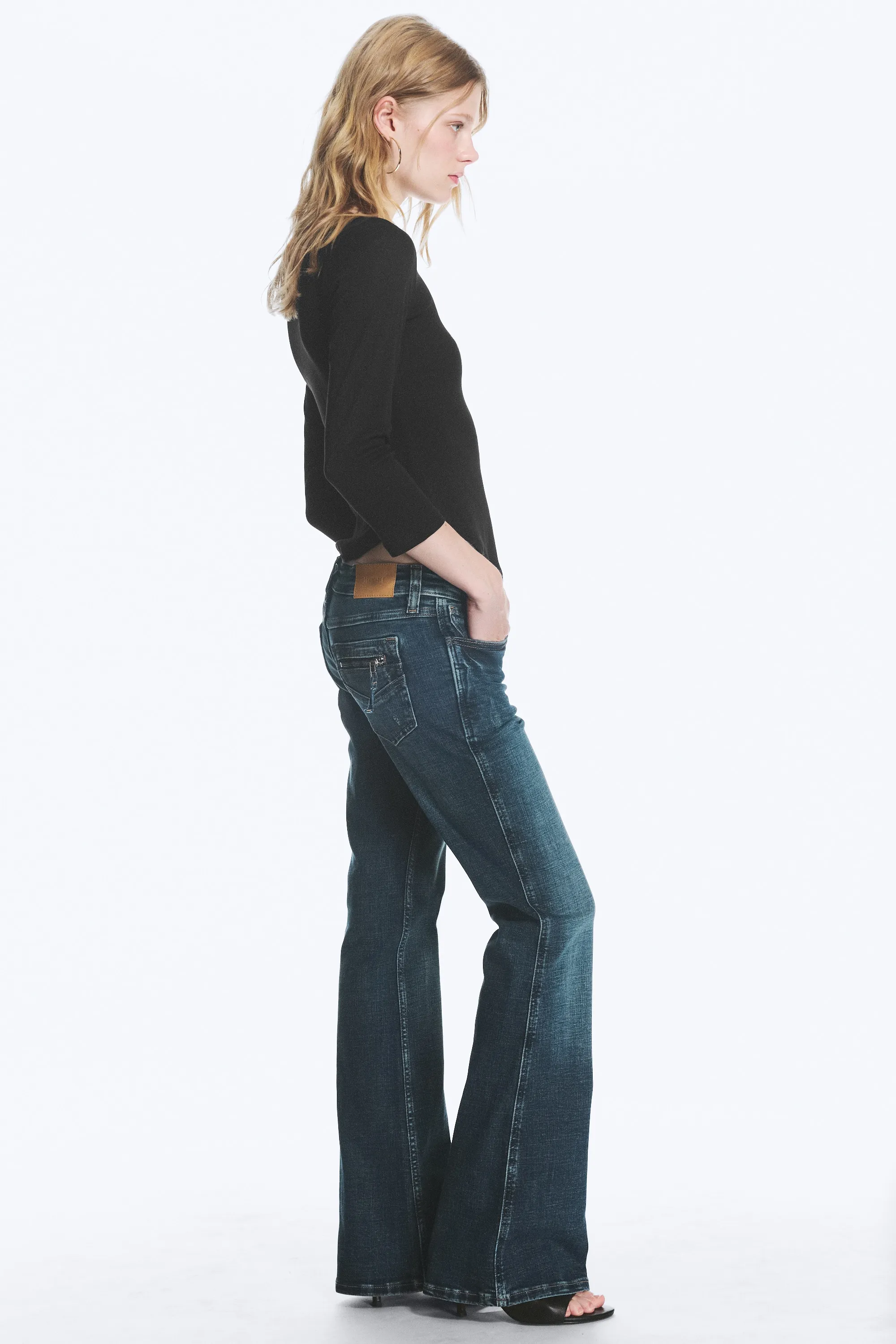 bambi y2k jean slim évasé taille basse à poches zippées - Strobe Blue - Bleu foncé