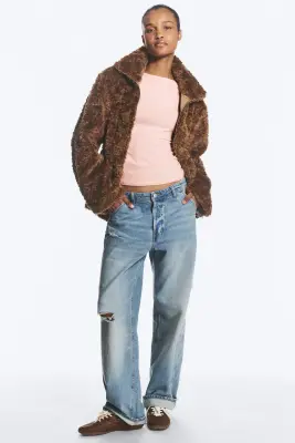 Veste cintrée en fausse fourrure - Marron poudré — photo 1