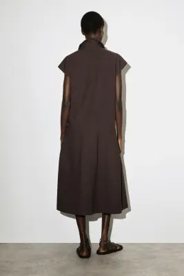 ROBE-CHEMISE SANS MANCHES EN POPELINE DE COTON - BRUN FONCÉ — photo 3