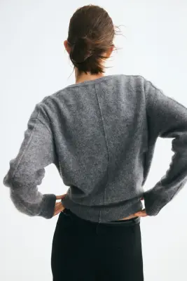 Pull en laine avec encolure en V - Gris foncé — photo 3