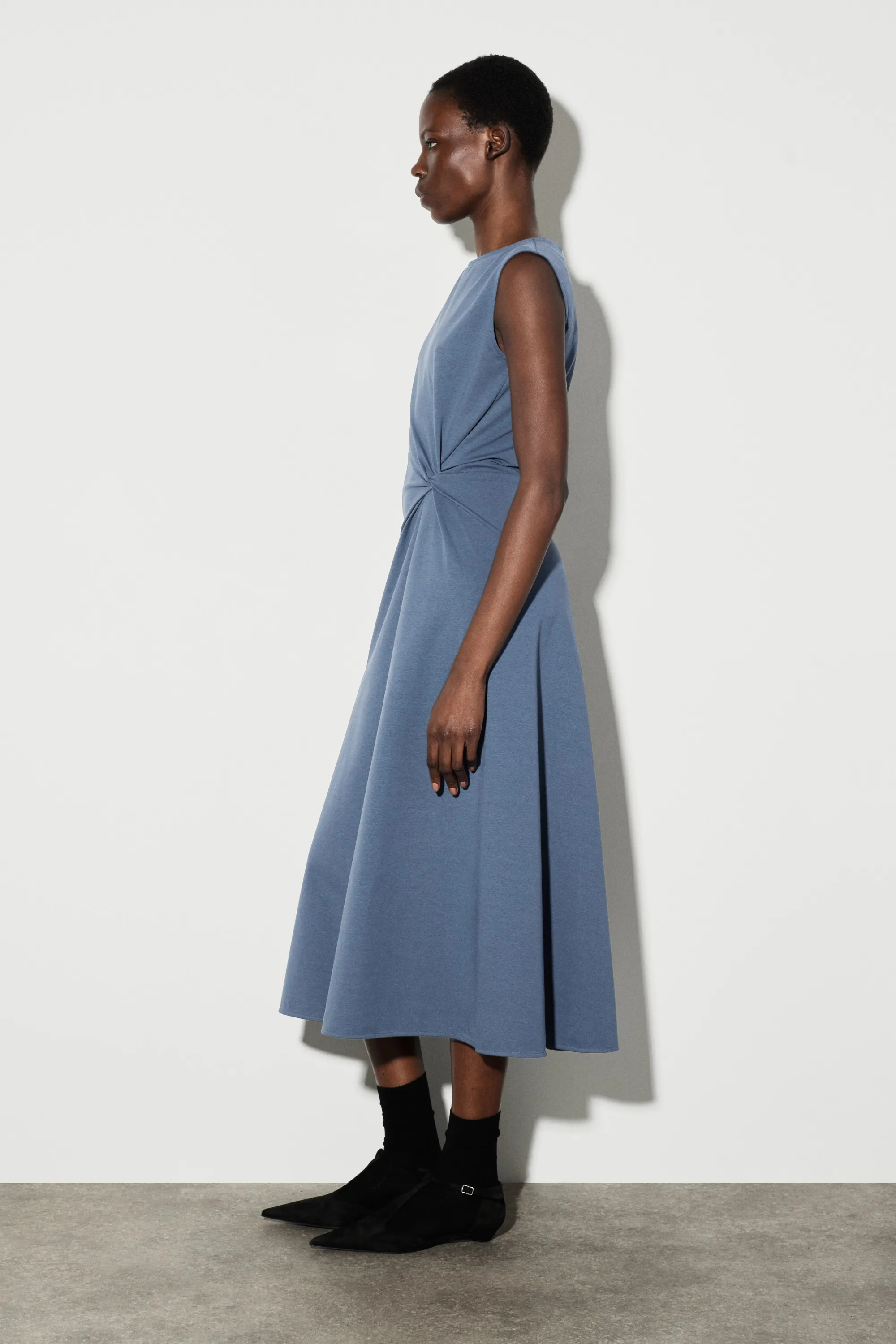 ROBE MIDI EN JERSEY À FINITION TORSADÉE - BLEU