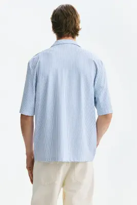 Chemise Regular Fit avec col cubain - Bleu clair/rayé — photo 4