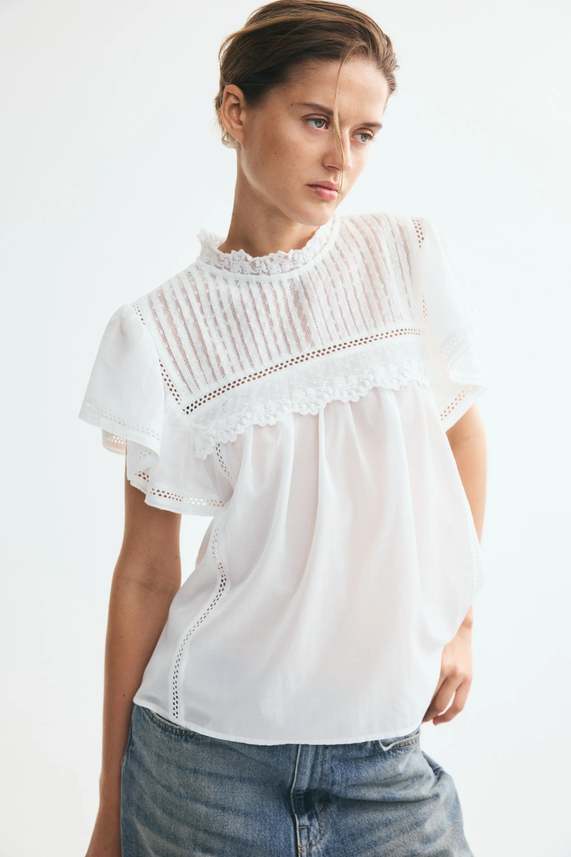 Blouse à manches volantées avec dentelle - Blanc