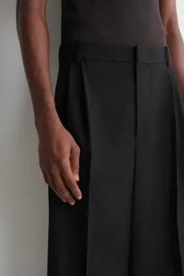 PANTALON LARGE À PLIS DÉCONTRACTÉ - NOIR — photo 3