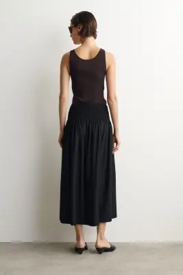 JUPE MIDI À TAILLE FRONCÉE - NOIR — photo 4