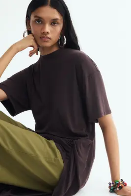 Top asymétrique avec détail torsadé - Marron foncé — photo 1